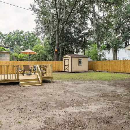 Savannah Home With Patio And Grill About 2 Mi To Downtown